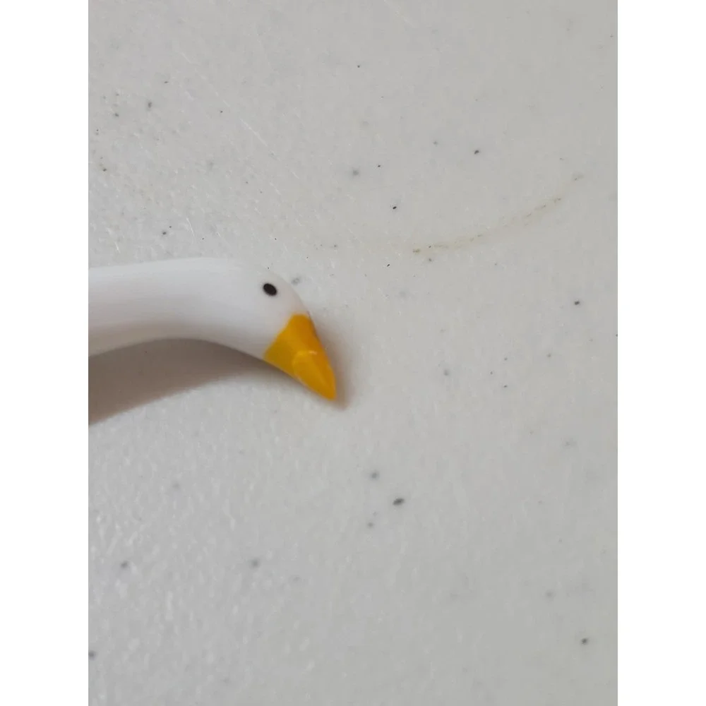 Avon Ceramic Geese Goose Measuring Spoons with Wood Stand 1980s Vintage *read*